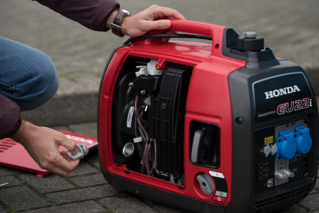 Генератор инверторный Honda EU 22 IT RG
